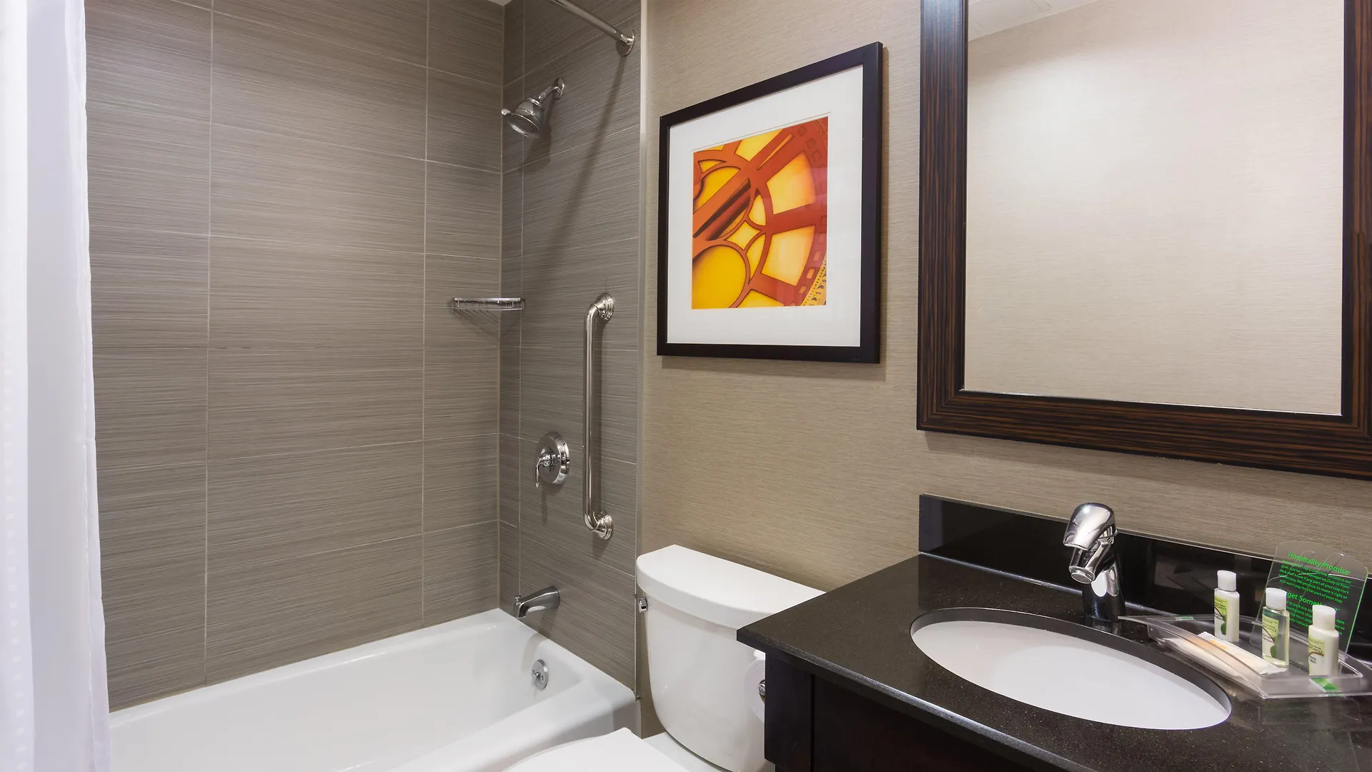 Holiday Inn Lower East Side By Ihg New York 4*,