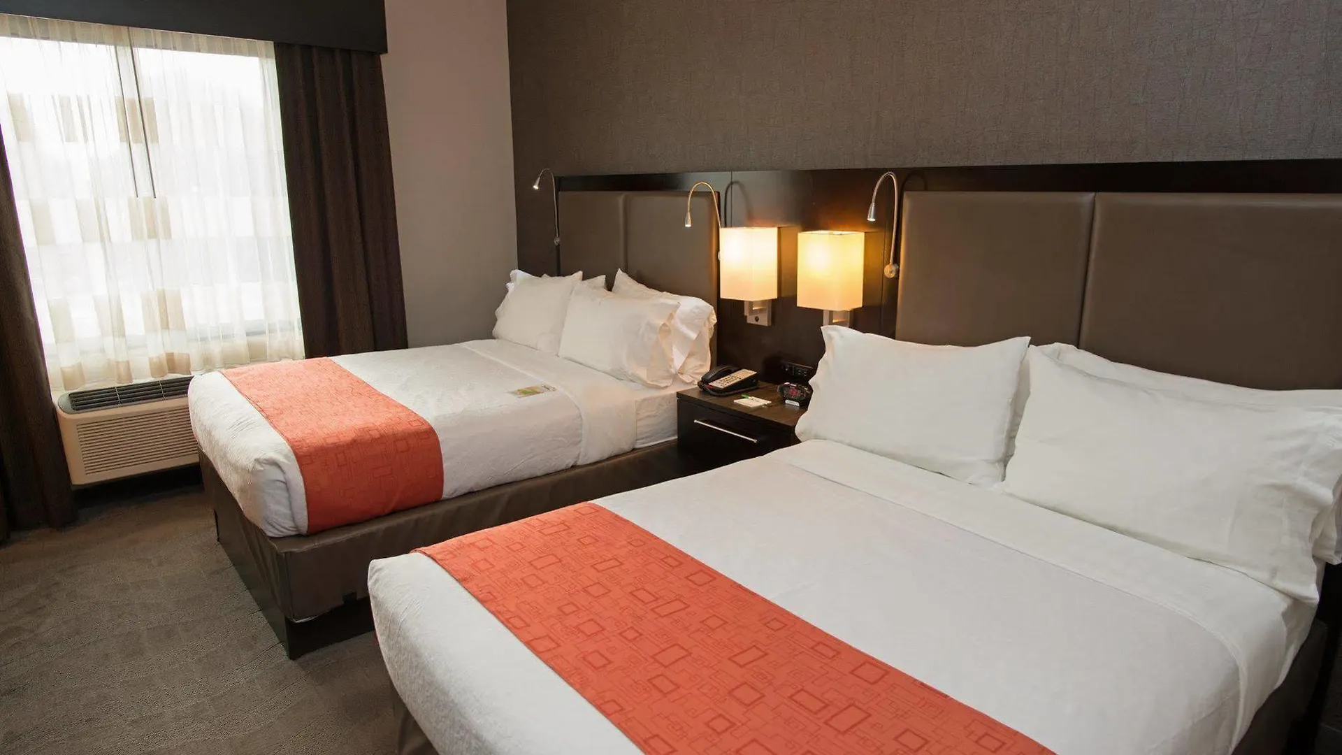 Holiday Inn Lower East Side By Ihg New York Hotel