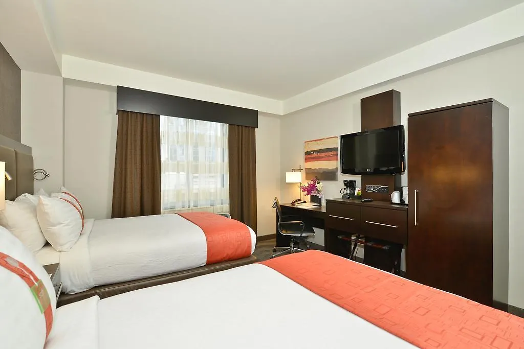 Holiday Inn Lower East Side By Ihg New York Hotel