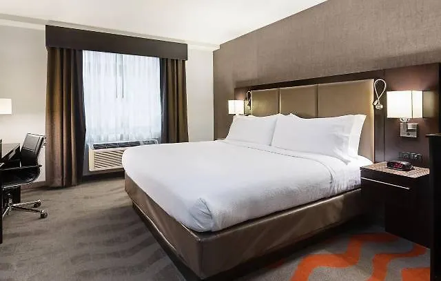Holiday Inn Lower East Side By Ihg New York 4*,